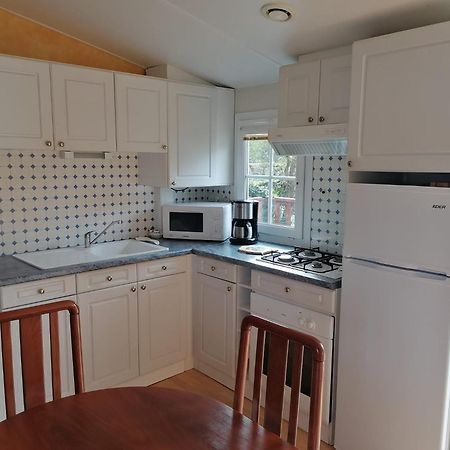Mobil-Home Dans Camping Municipal Kermaria-Sulard 外观 照片