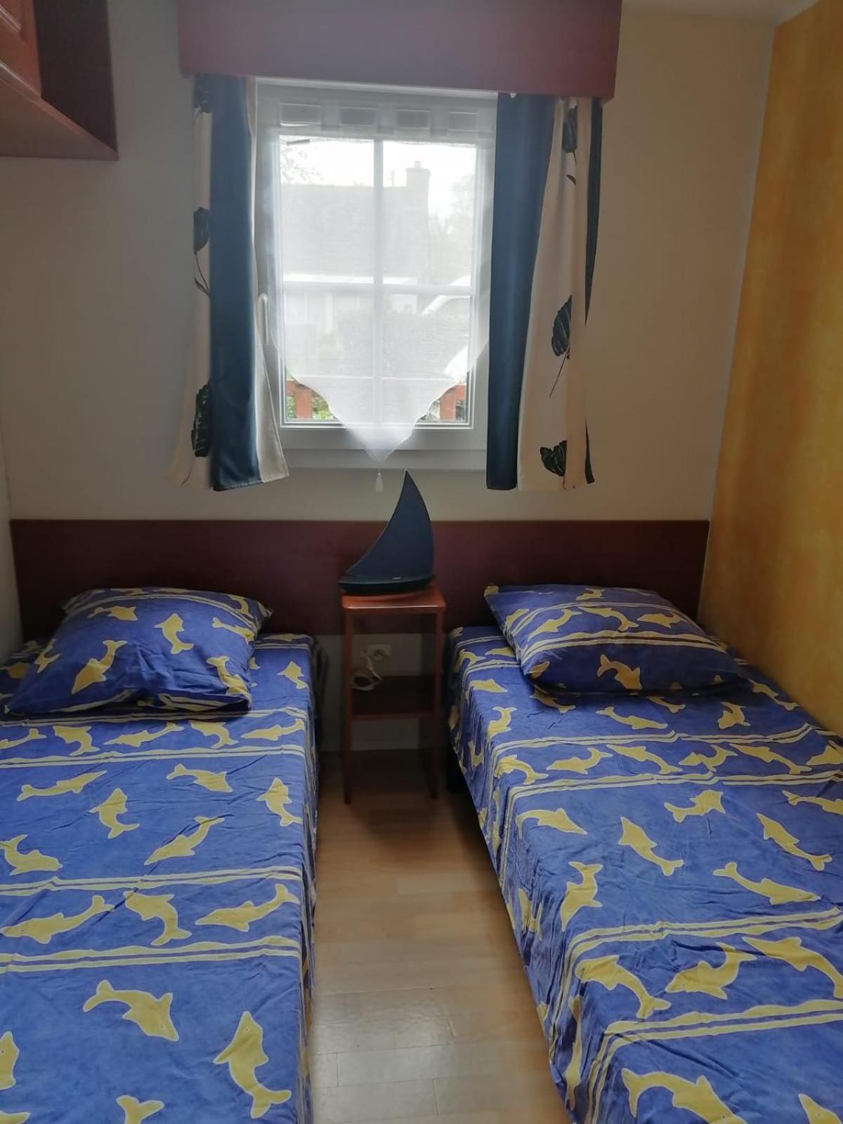 Mobil-Home Dans Camping Municipal Kermaria-Sulard 外观 照片